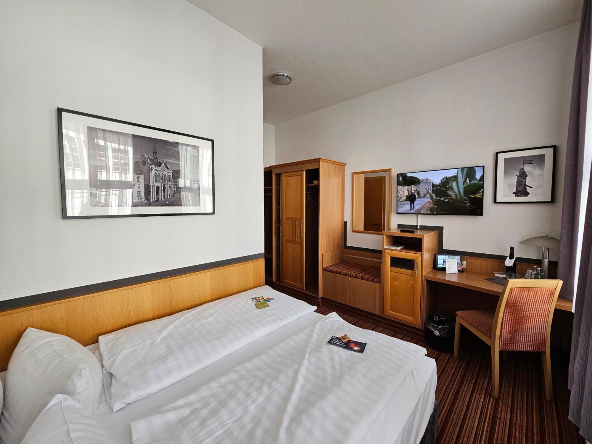 Hotel Am Kaisersaal Erfurt Exterior photo